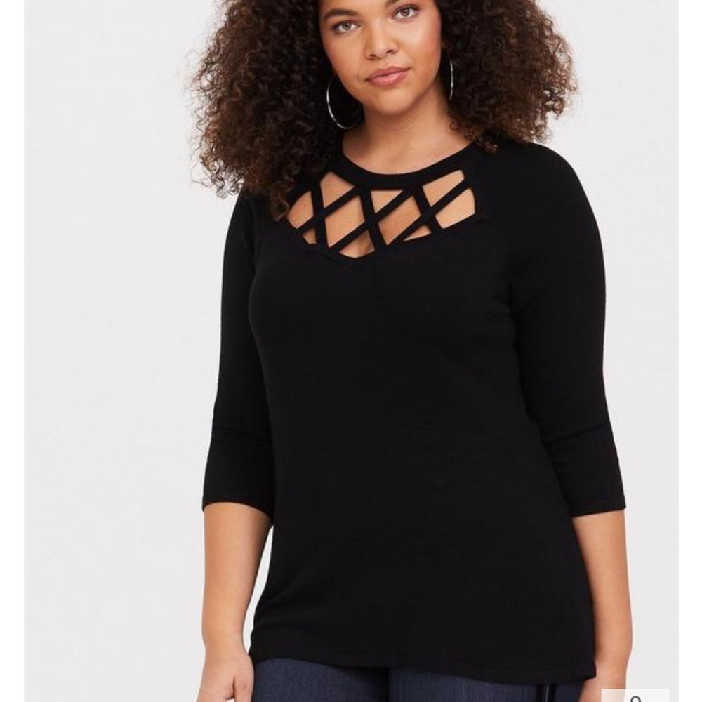 Lattice front black sweater